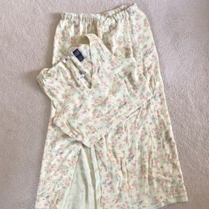 Yellow floats spring set skirt and top